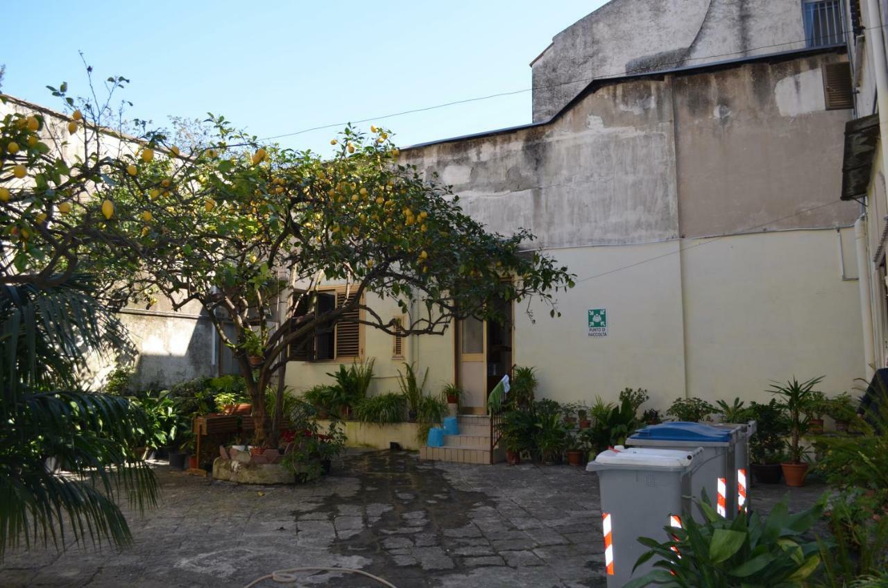 Santa Maria Maddalena Bed and Breakfast Neapel Exteriör bild